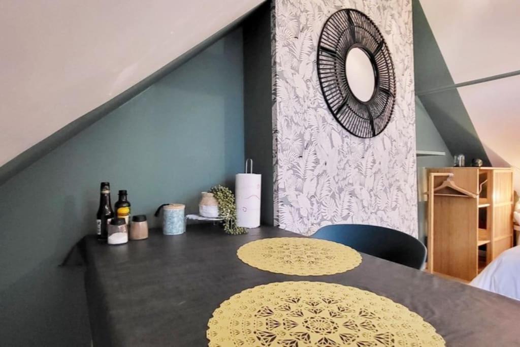 La Cabane - Petit Studio Mansarde - Plage 50M - Rue Gratuite Saint-Malo Zewnętrze zdjęcie