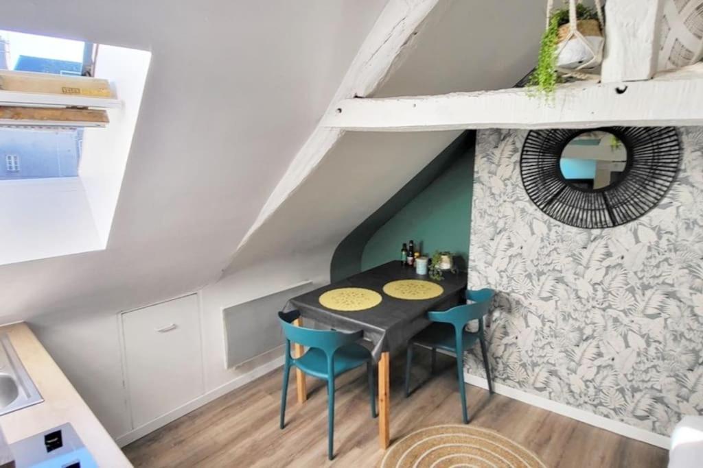 La Cabane - Petit Studio Mansarde - Plage 50M - Rue Gratuite Saint-Malo Zewnętrze zdjęcie