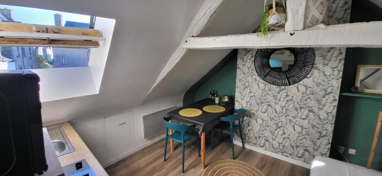 La Cabane - Petit Studio Mansarde - Plage 50M - Rue Gratuite Saint-Malo Zewnętrze zdjęcie